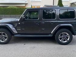 Grau Gebraucht 2018 Jeep Wrangler Unlimited Sahara SUV | 36.950 € (Fairer Preis)