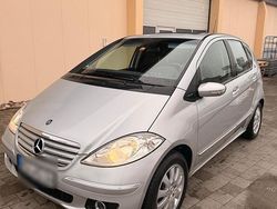 Silber Gebraucht 2005 Mercedes A150 Elegance Kleinwagen | 4.250 €