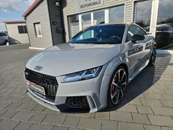 Grau Gebraucht 2016 Audi TT RS Comfort Coupé | 57.900 € (Teuer)