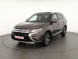 Braun Gebraucht 2017 Mitsubishi Outlander Top SUV | 22.990 € (Etwas zu teuer)