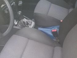 Schwarz Gebraucht 2002 VW Golf IV Kleinwagen | 1.999 €