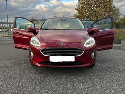 Rot Gebraucht 2018 Ford Fiesta Kleinwagen | 11.490 € (Etwas zu teuer)