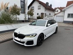 Weiß Gebraucht 2021 BMW 540 M Sport Kombi | 44.500 € (Fairer Preis)