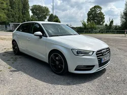 Weiß Gebraucht 2014 Audi A3 Ambition Limousine | 12.490 € (Fairer Preis)