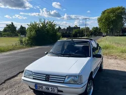 Weiß Gebraucht 1994 Peugeot 205 Cabrio | 4.200 €