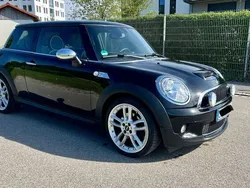 Schwarz Gebraucht 2009 Mini John Cooper Works Kleinwagen | 9.900 €