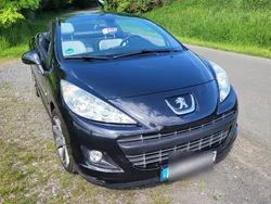 Schwarz Gebraucht 2012 Peugeot 207 CC Roland Garros Cabrio | 4.800 € (Fairer Preis)