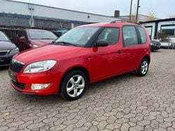 Rot Gebraucht 2013 Skoda Roomster Plus Edition Van / Kleinbus | 5.496 € (Fairer Preis)