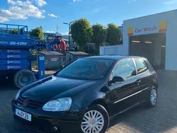 Schwarz Gebraucht 2006 VW Golf V Limousine | 1.600 € (Guter Preis)