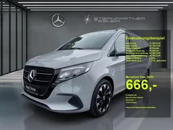 Grau Gebraucht 2024 Mercedes V250 Style Van / Kleinbus | 61.800 € (Teuer)