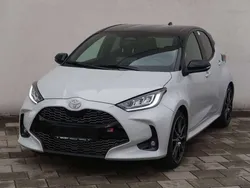 Storm grey/dach mysticschwarz Neu 2025 Toyota Yaris Hybrid Sport Kleinwagen | 34.600 € (Etwas zu teuer)