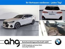 Weiß Gebraucht 2024 BMW 520 Performance Kombi | 48.550 € (Guter Preis)