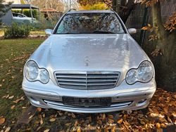 Silber Gebraucht 2006 Mercedes C200 Classic Kombi | 2.600 € (Fairer Preis)