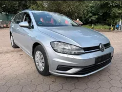 Silber Gebraucht 2018 VW Golf VII Trendline Kombi | 8.999 € (Guter Preis)