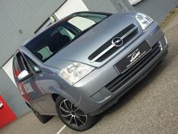 Silber Gebraucht 2005 Opel Meriva Edition Van / Kleinbus | 1.500 € (Fairer Preis)