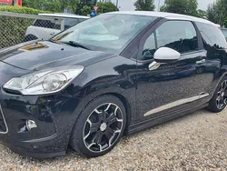 Weiß Gebraucht 2011 Citroën DS3 Sport Chic Kleinwagen | 3.990 € (Fairer Preis)