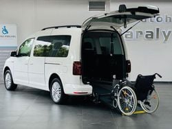 Weiß Gebraucht 2016 VW Caddy Maxi Comfortline Van / Kleinbus | 32.950 €