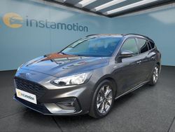 Grau Gebraucht 2022 Ford Focus ST-Line Kombi | 20.249 € (Fairer Preis)