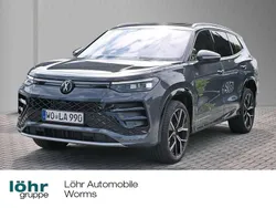 Delfingrau metallic Gebraucht 2025 VW Tayron R-line SUV | 55.950 € (Superpreis)