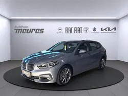 Grau Gebraucht 2024 BMW 120 Advantage Kleinwagen | 26.448 € (Fairer Preis)