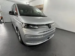 Reflexsilber metallic Gebraucht 2024 VW T7 Style Van | 52.290 € (Guter Preis)