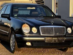 Schwarz Gebraucht 1997 Mercedes E320 Elegance Limousine | 7.499 € (Fairer Preis)