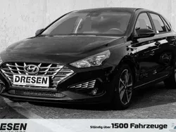 Phantom black mineraleffekt Gebraucht 2023 Hyundai i30 Trend Limousine | 18.880 € (Fairer Preis)