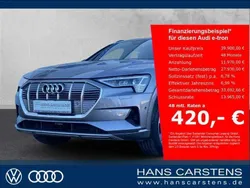 Grau Gebraucht 2019 Audi e-tron Advanced Plus SUV | 39.900 € (Etwas zu teuer)