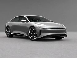 Silber Gebraucht 2024 Lucid Air Pure Limousine | 84.032 €
