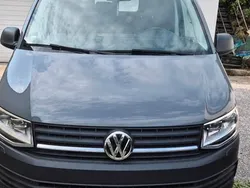 Grau Gebraucht 2017 VW T6 Van | 20.645 €