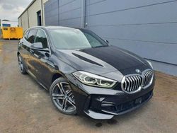 Schwarz Gebraucht 2021 BMW 118 M Sport Kleinwagen | 15.000 €