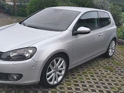 Silber Gebraucht 2009 VW Golf VI Kleinwagen | 2.600 € (Guter Preis)