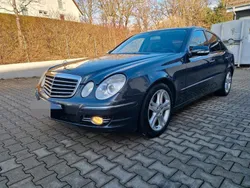 Grau Gebraucht 2009 Mercedes E300 Limousine | 5.000 €