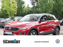 Rot Gebraucht 2024 VW T-Roc Move SUV | 26.998 € (Guter Preis)