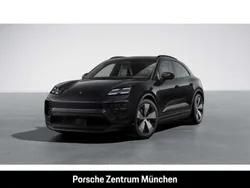 Tiefschwarzmetallic Gebraucht 2024 Porsche Macan SUV | 85.000 € (Superpreis)