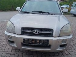 Grau Gebraucht 2005 Hyundai Tucson GLS SUV | 1.999 € (Guter Preis)