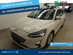 Weiß Gebraucht 2021 Ford Focus Cool & Connect Limousine | 13.590 € (Guter Preis)