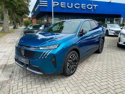 Blau Gebraucht 2024 Peugeot 3008 Allure SUV | 31.150 € (Fairer Preis)