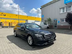 Schwarz Gebraucht 2020 Mercedes E220 Avantgarde Kombi | 20.900 € (Guter Preis)