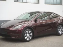 Rot Gebraucht 2024 Tesla Model Y Long Range SUV | 40.750 € (Guter Preis)