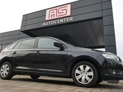 Schwarz Gebraucht 2015 Skoda Rapid Elegance Limousine | 8.990 € (Fairer Preis)