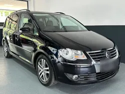 Schwarz Gebraucht 2008 VW Touran Highline Van / Kleinbus | 3.999 € (Fairer Preis)
