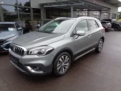 Grau Gebraucht 2019 Suzuki SX4 SUV | 17.999 €