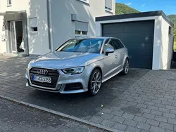 Silber Gebraucht 2017 Audi A3 Sportback S-Line Limousine | 19.490 € (Fairer Preis)
