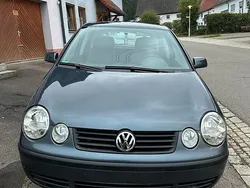 Grau Gebraucht 2002 VW Polo Limousine | 5.500 €