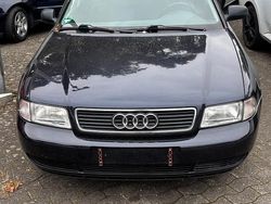 Violet Gebraucht 1995 Audi A4 Limousine | 1.400 €