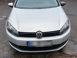 Silber Gebraucht 2010 VW Golf VI Kleinwagen | 3.749 € (Etwas zu teuer)