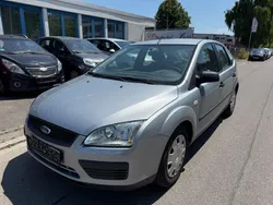Gebraucht 2005 Ford Focus Ghia Limousine | 1.750 € (Superpreis)