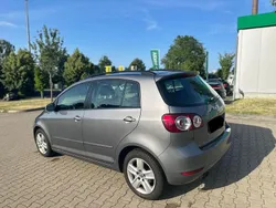 Grau Gebraucht 2009 VW Golf Plus Comfortline Van / Kleinbus | 8.800 € (Fairer Preis)