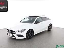 Weiss Gebraucht 2022 Mercedes CLA200 Shooting Brake AMG Kombi | 32.880 € (Teuer)